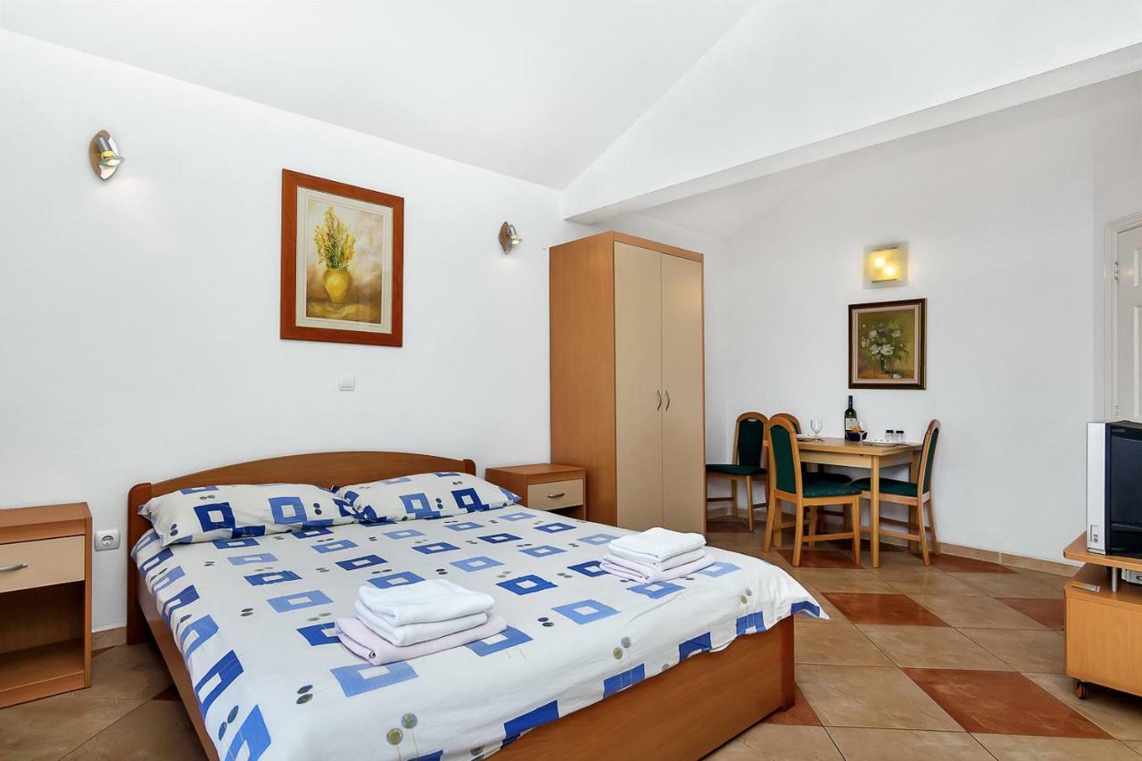 Villa Vranic Apartments Makarska Esterno foto